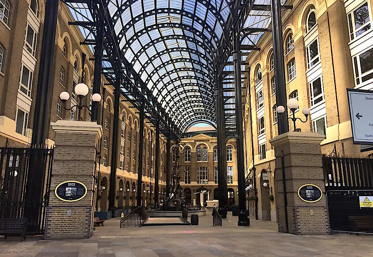 Shops and restaurants inside Hay’s Galleria