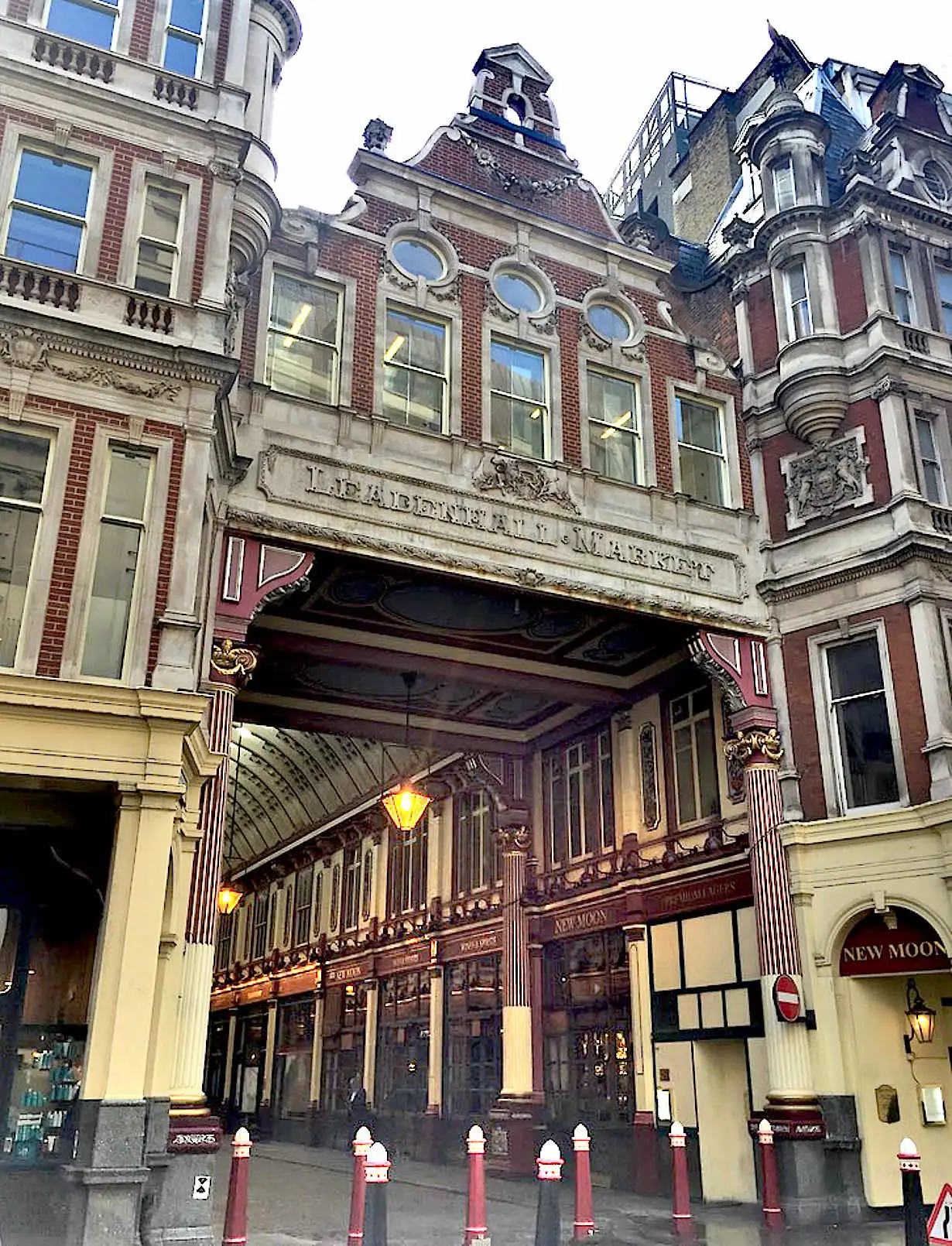 Entrance to Leadenhall Market on Gracechurch Street