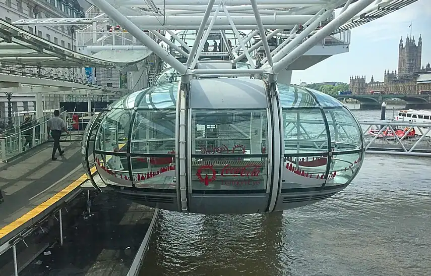 A London Eye pod