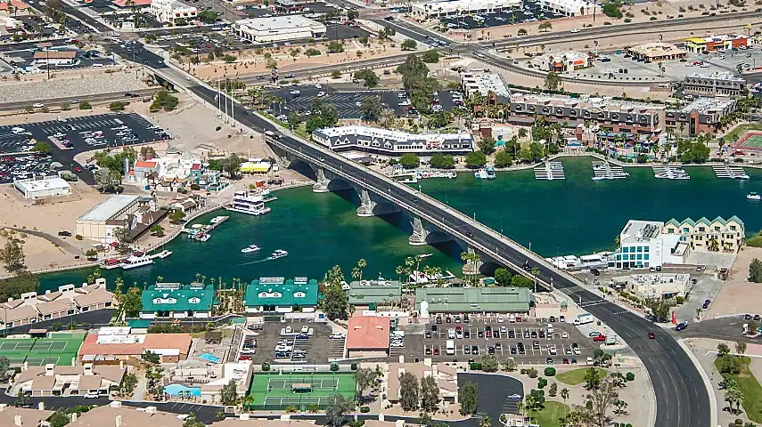 Aerial view of London Bridge in 2011