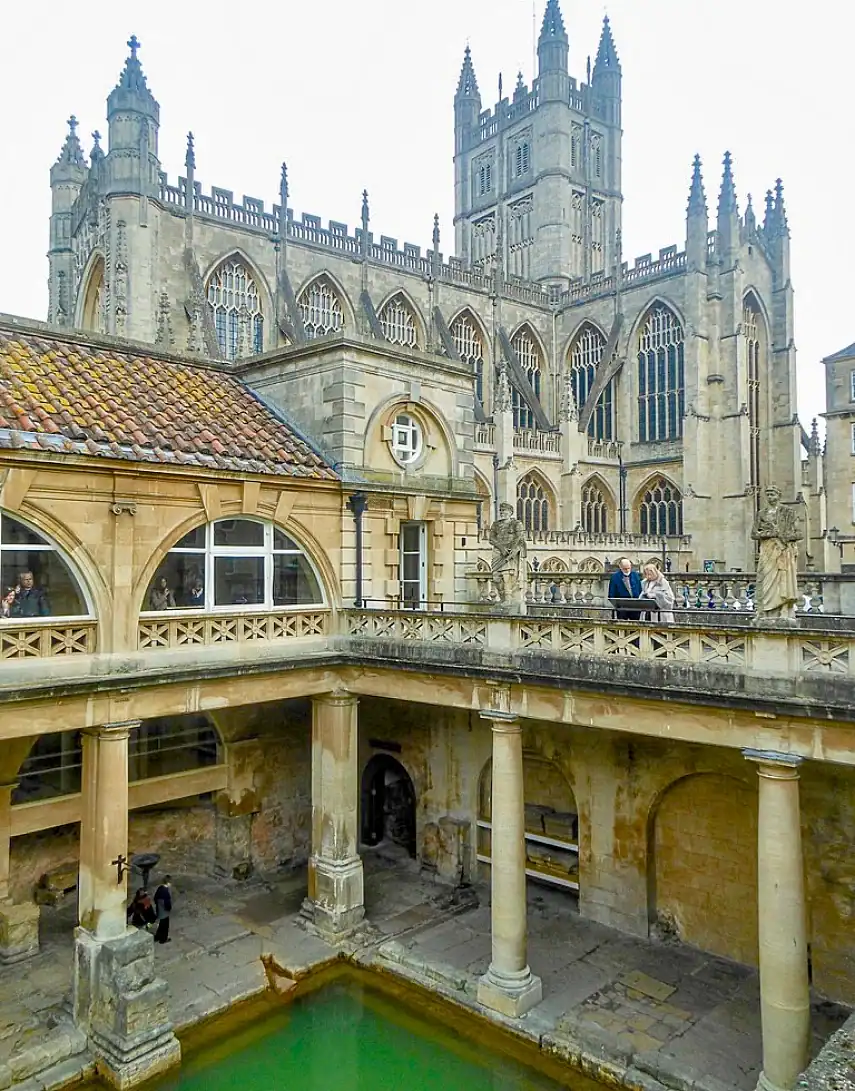 Bath Abbey rising up behind the Roman Baths