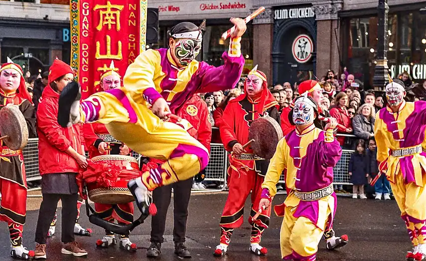 Chinese dancers and acrobats