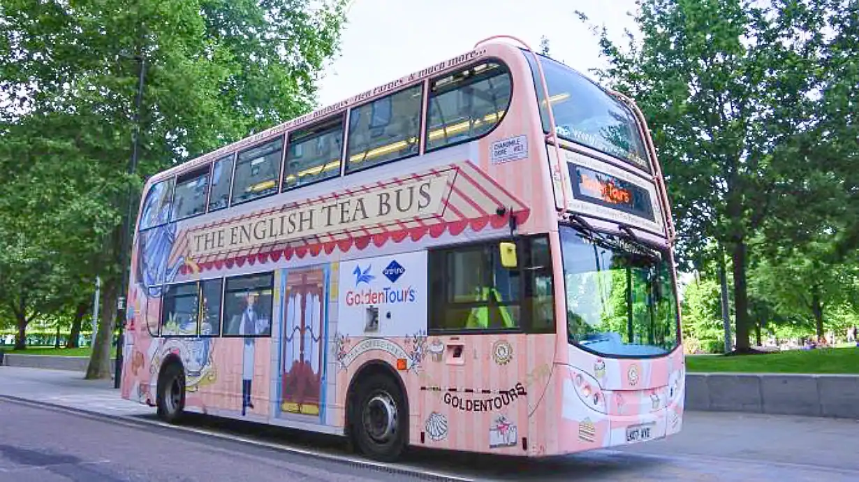 English Afternoon Tea Bus with Panoramic Tour of London