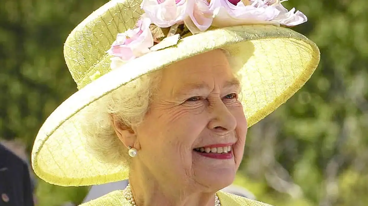 Life and Legacy of Queen Elizabeth II Private Tour