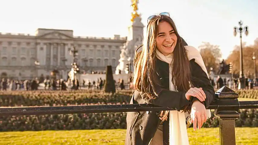 Photoshoot outside Buckingham Palace