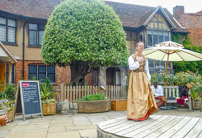 Actor performing Shakespeare in the garden