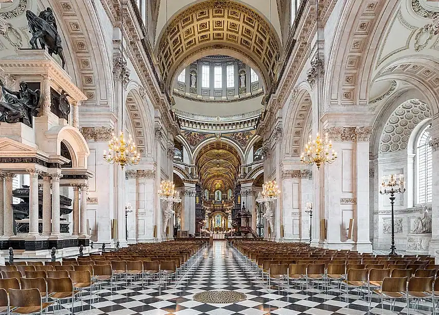 The nave at St. Paul's Cathedral