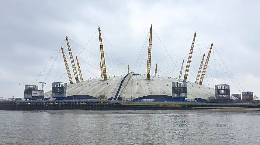 Passing the O2 Arena