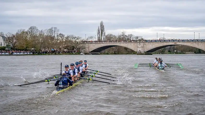 Approaching the finish at Chiswick Bridge