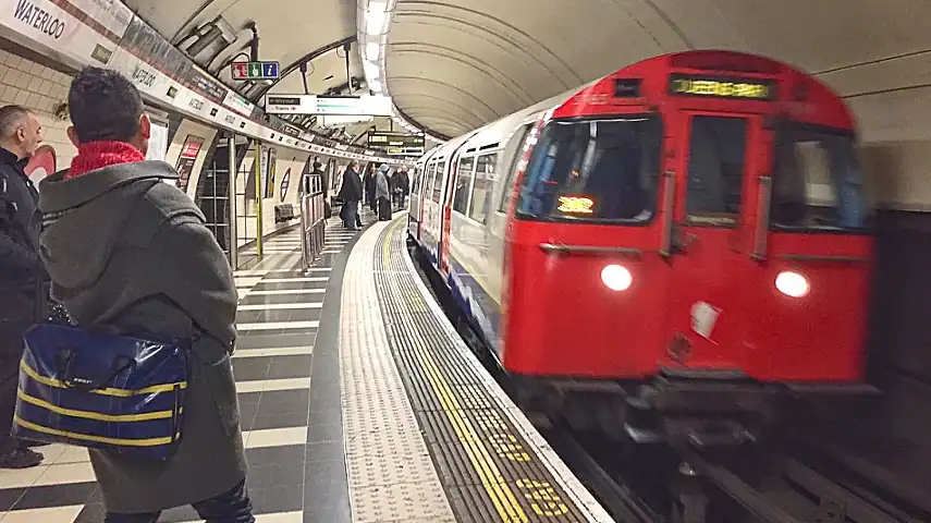 Platform on the London Underground