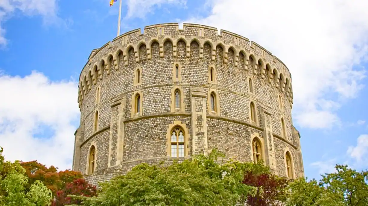 Windsor Castle Stonehenge and Oxford Day Tour from London