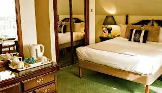 International Hotel Hotel bedroom