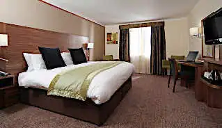 Mercure Bloomsbury Hotel bedroom
