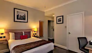 Thistle Bloomsbury Park Hotel bedroom